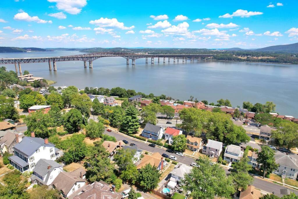 ניוברג Midcentury Mod Suite, Hudson River/Mt Beacon Views מראה חיצוני תמונה