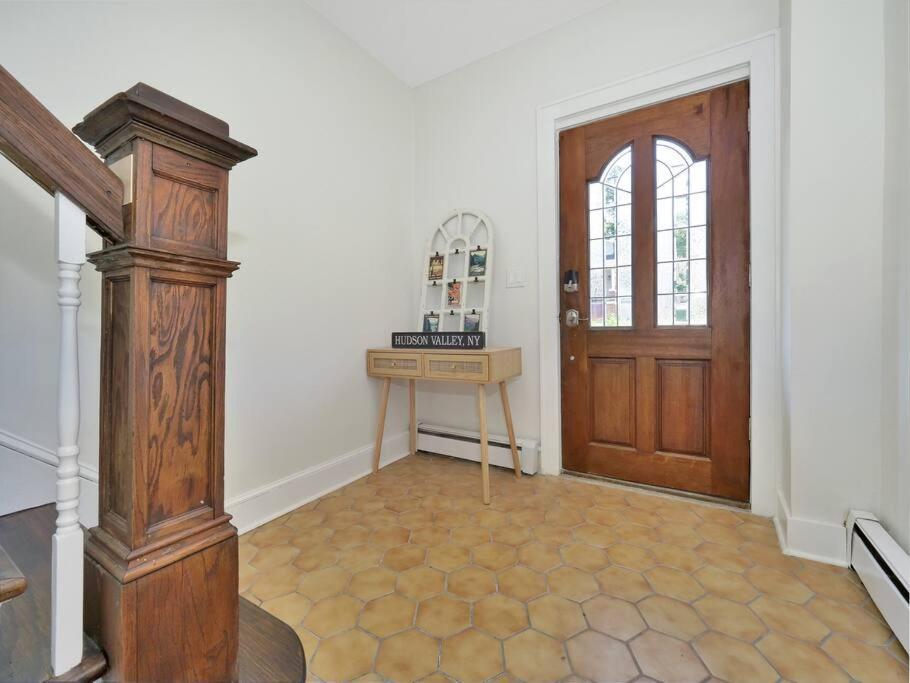 ניוברג Midcentury Mod Suite, Hudson River/Mt Beacon Views מראה חיצוני תמונה