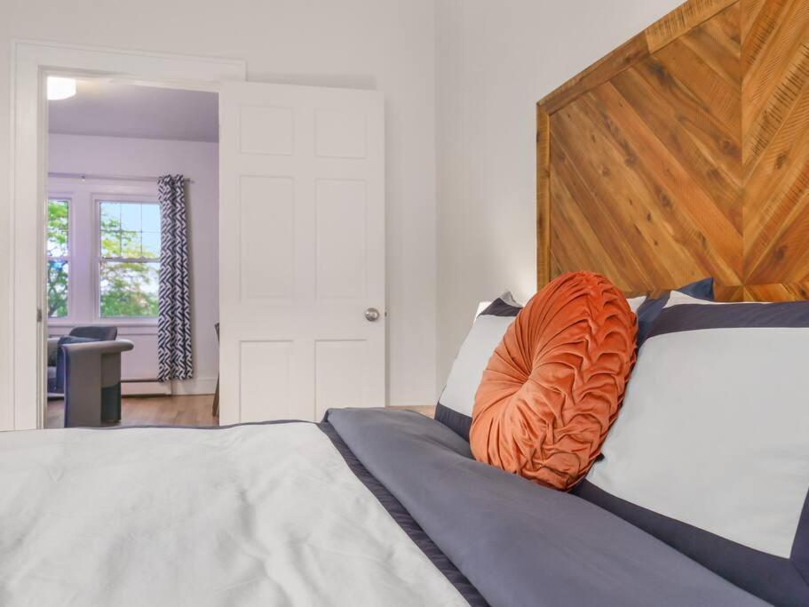 ניוברג Midcentury Mod Suite, Hudson River/Mt Beacon Views מראה חיצוני תמונה