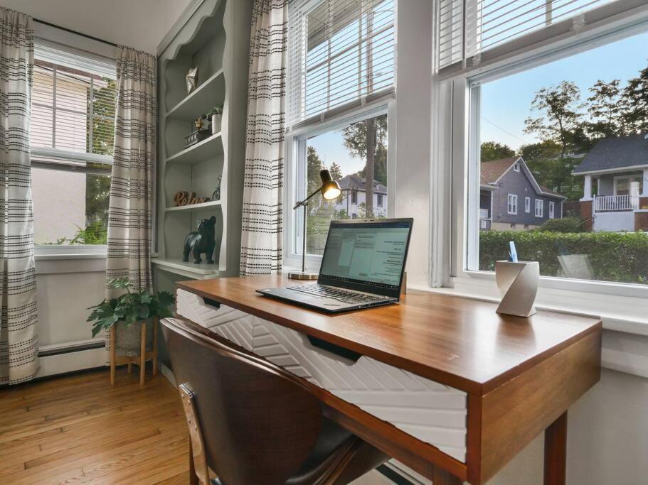 ניוברג Midcentury Mod Suite, Hudson River/Mt Beacon Views מראה חיצוני תמונה